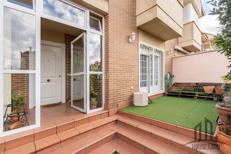 Foto 73e560ca-4612-4e59-b37f-ee985a2852b2. Maison jumelée avec chauffage dans Cobeña