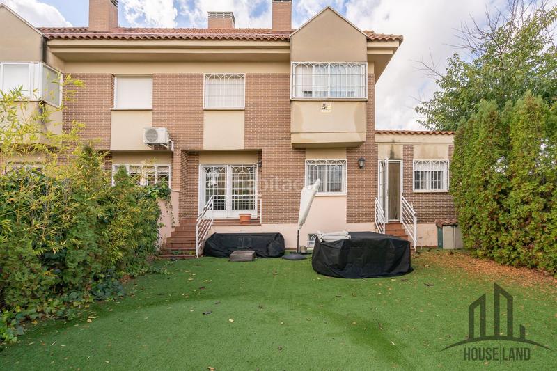 Foto 9343be1e-19da-456c-a018-34f1029a276c. Maison jumelée avec chauffage dans Cobeña