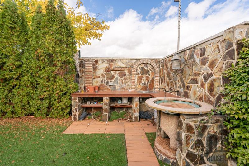 Foto f0a59bc5-f015-42b3-be01-401d204e6e09. Maison jumelée avec chauffage dans Cobeña