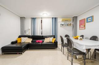 Zweistöckige Wohnung in Camarma de Esteruelas