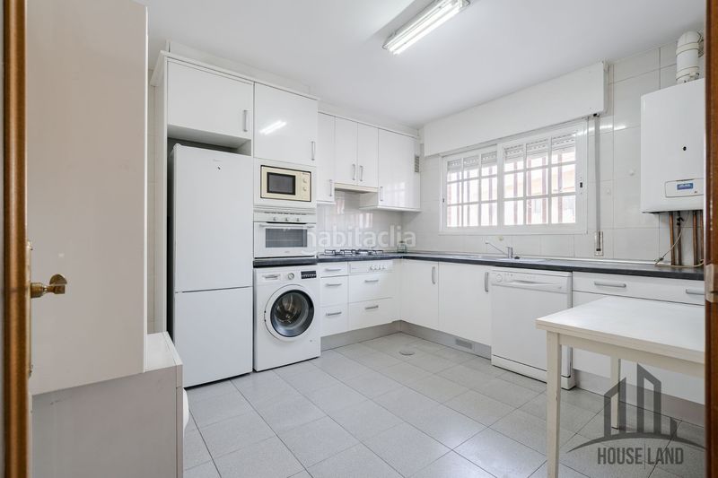 Foto 0b904f0f-46b4-4268-8e28-8bde590dfdc4. Casa amb calefacció a Algete centro Algete