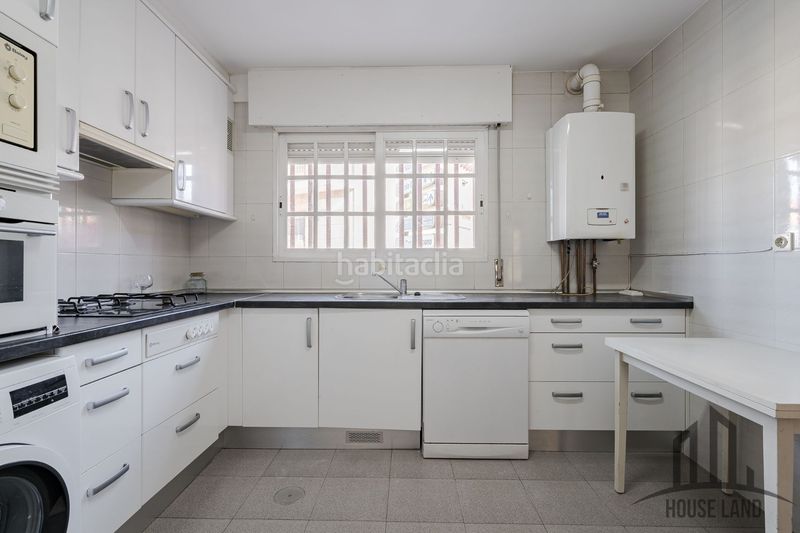 Foto d7ff4957-e88f-4516-8a41-58afff3181ca. Casa amb calefacció a Algete centro Algete