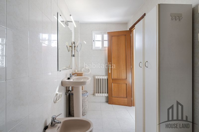 Foto e02a10fd-f08a-41b6-8a19-b467cf0d32c2. Casa amb calefacció a Algete centro Algete