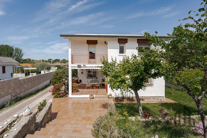 Foto e261a9ae-6163-43cb-9b8d-e97ab5d699e2. Casa con riscaldamento in Casar (El)