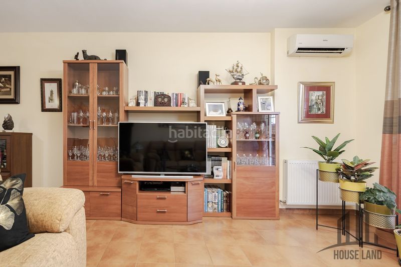 Foto b4635553-9660-4fc1-b2ad-aa47a20d7d4a. Casa adossada amb calefacció piscina a Casar (El)