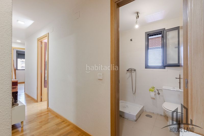 Foto 04bb3e79-eb79-445b-bef8-04e540024218. Piso en Las Tablas Madrid