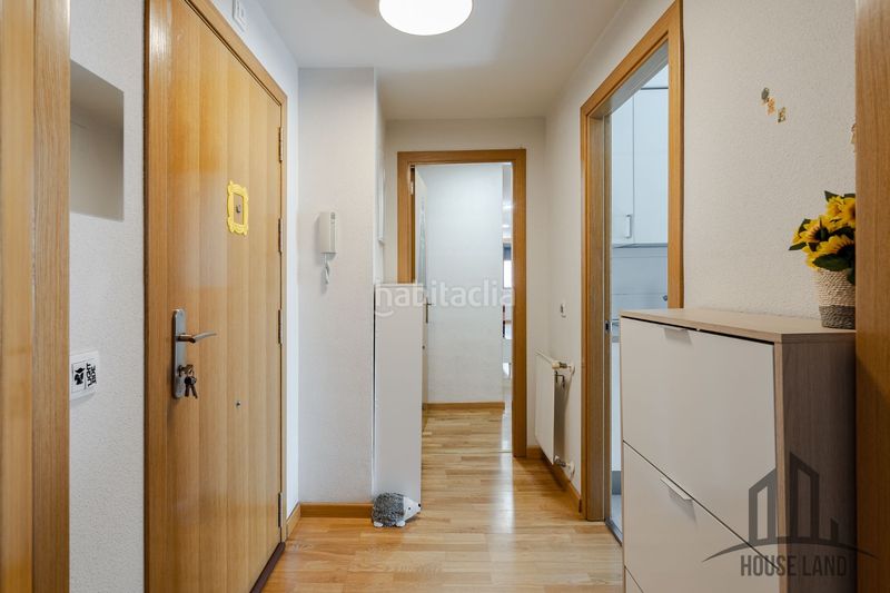Foto 05fd560a-d8ec-4b9f-8b94-ae090ea3c808. Piso en Las Tablas Madrid