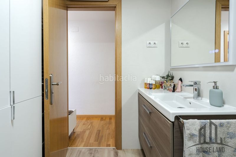 Foto 08adf5ee-e4cd-4b4c-a52f-acdd1ed4a4c2. Piso en Las Tablas Madrid