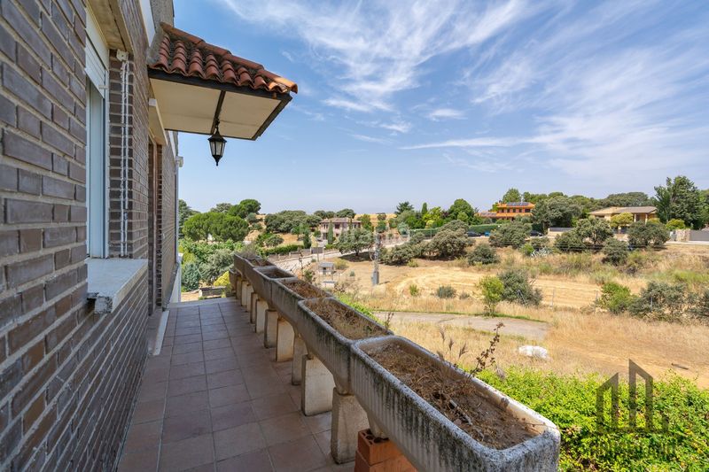 Foto 9f609a85-a921-460d-9e53-7355ac6b3cda. Haus mit heizung pool in Casar (El)