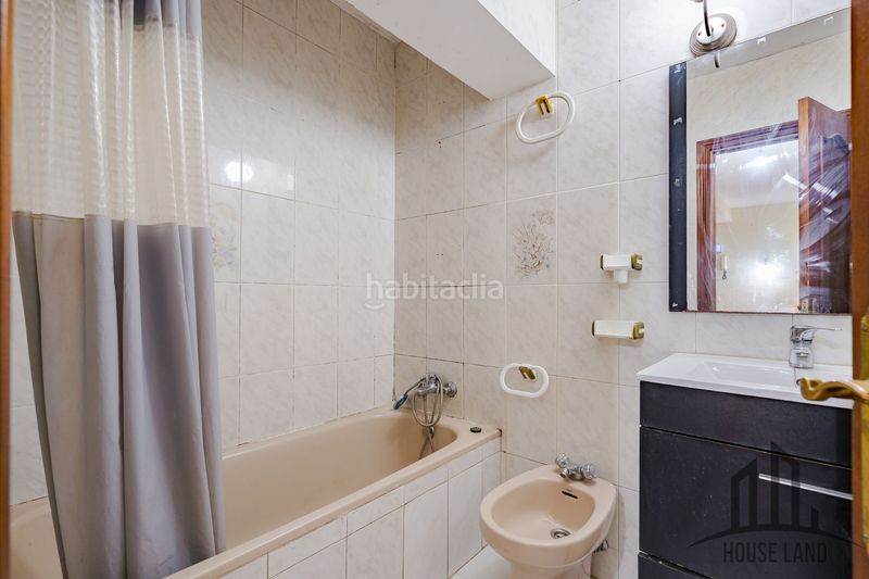 Foto af35f0a7-a9ec-49f2-bbc3-0143f46fea1d. Pis a isla de sumatra a Tres Olivos-Valverde Madrid