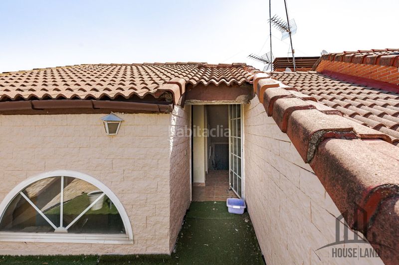 Foto 3498cbf2-5dd7-47d2-b360-6c1e27a4665f. Casa amb calefacció piscina a Valdeolmos - Alalpardo
