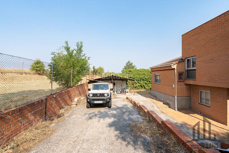 Foto 5d4dd80f-5dbd-4886-a654-d123f36f7959. Casa en Valdeolmos - Alalpardo