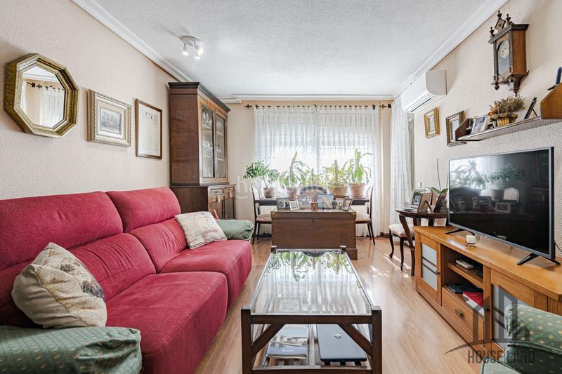 Foto 4158da0b-b92a-40ed-98df-2ea7c97f5db9. Pis amb calefacció piscina a Algete centro Algete