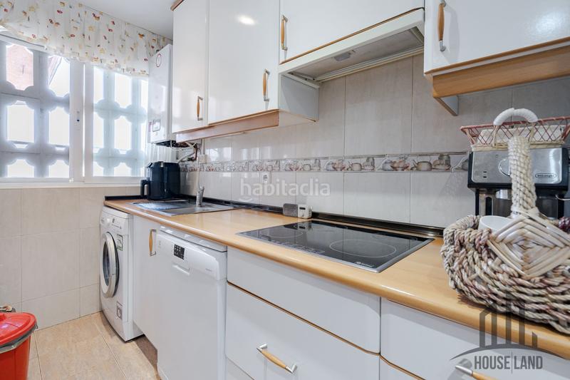 Foto c352c648-ef7f-4704-b9e6-00fbae0ad44d. Pis amb calefacció piscina a Algete centro Algete