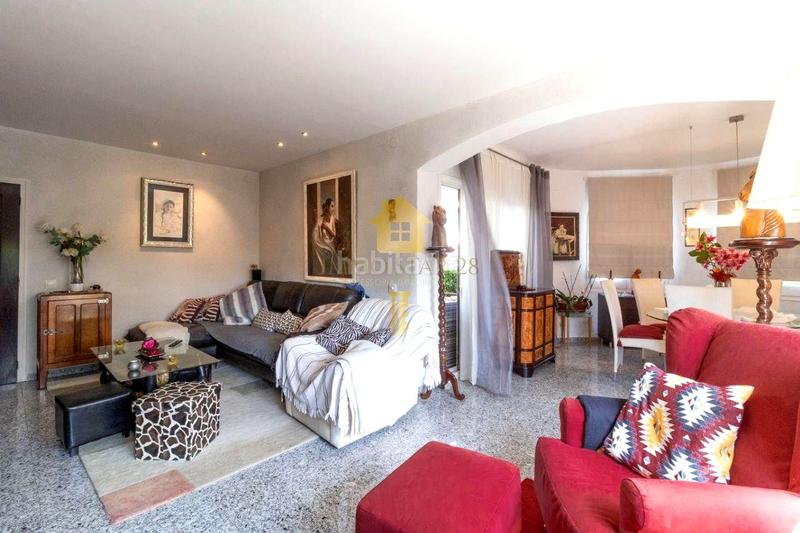 Foto 0bf9c7bd-9956-4ce7-8fb1-40a57a39a371. Casa amb calefacció piscina a Carmençó Empuriabrava