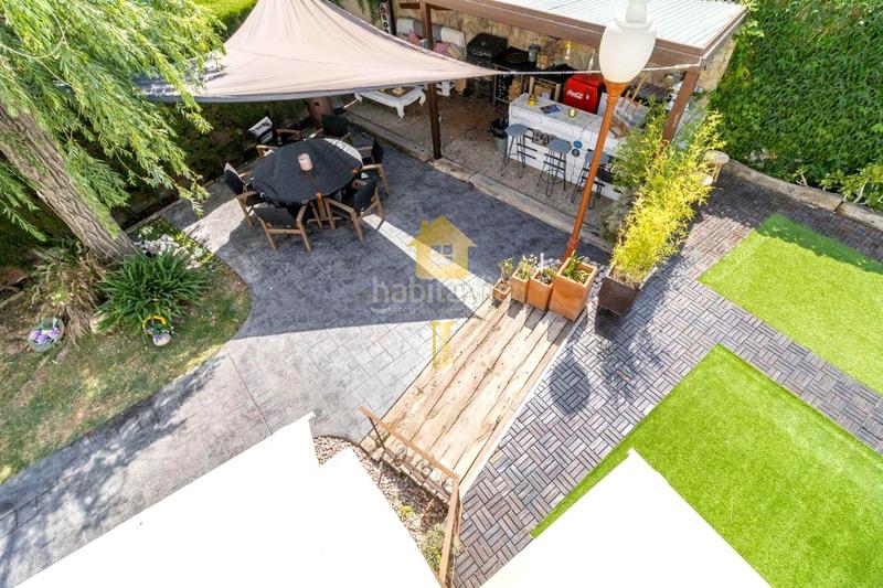 Foto 5c34236c-d904-4ac3-929d-f8357d083f96. Casa amb calefacció piscina a Carmençó Empuriabrava