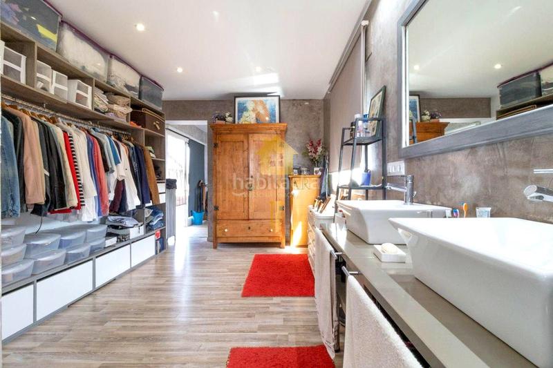 Foto 7a837de3-cd49-40d4-852d-8ff4b18ea12a. Casa amb calefacció piscina a Carmençó Empuriabrava