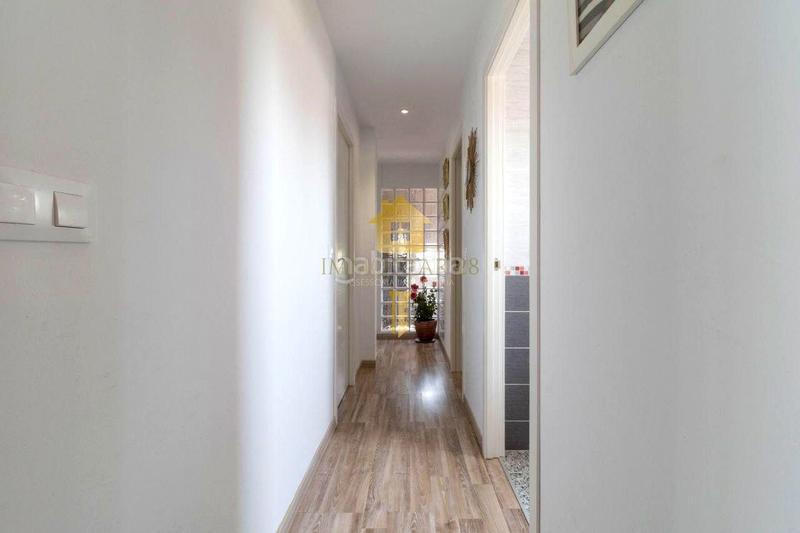 Foto bc58c74e-082f-4363-9e8f-c25470798063. Casa amb calefacció piscina a Carmençó Empuriabrava