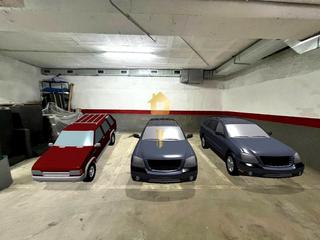 Autoparkplatz  Carrer camí del cementiri. Se venden 4 plazas de parking subterráneas en una excelente zona