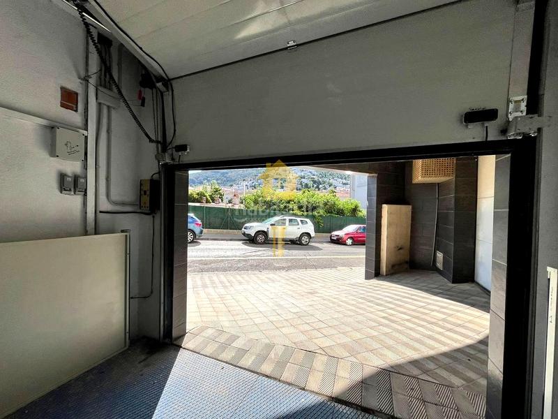 Foto 88a7b435-efcf-409c-9c00-b931a33ea41a. Posto auto in Centre Roses