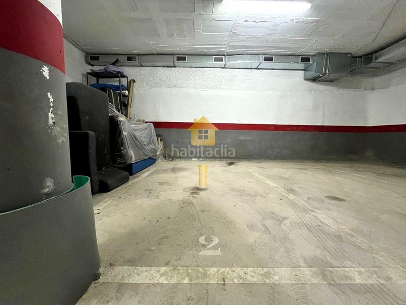Foto 8fe8aed8-8a2d-4f6c-8f3e-0063d56b2894. Posto auto in Centre Roses