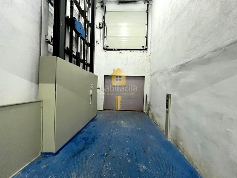 Foto e4ecf4b9-9a12-480b-a10a-437f95ccc189. Posto auto in Centre Roses