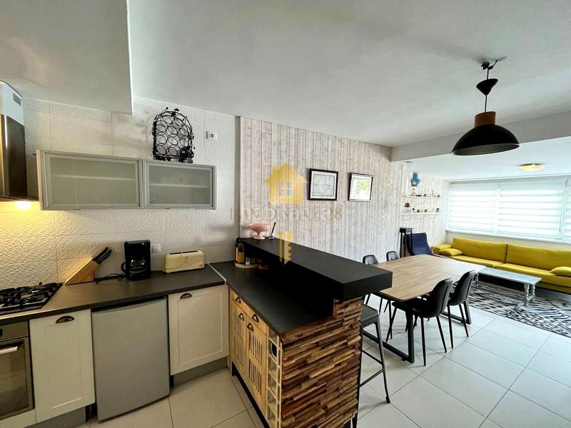 Foto 4cb5bc64-6216-473c-a1a1-3bb4591b56d0. Casa adosada  de 3 habitaciones totalmente reformada! en Roses