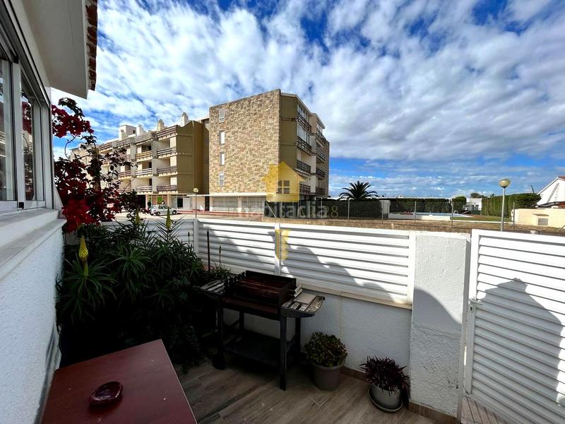 Foto ac54e705-ddfc-4f4b-a381-d322bd691c8d. Casa adosada  de 3 habitaciones totalmente reformada! en Roses