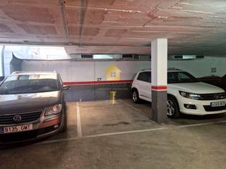 Posto auto  Carrer de l'almirall federico gravina. Plaza de parking en venta en roses  carrer gravina