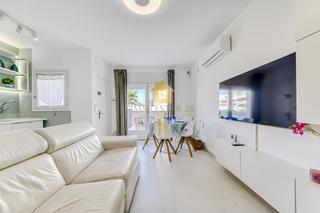 Casa a schiera  Carrer byblos. Exclusiva casa adosada de 2 habitaciones en empuriabrava con pis