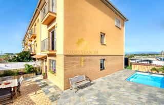 Casa adossada  Puigmal. Un refugio donde la calma se convierte en hogar  chalet en empur