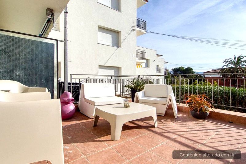 Foto 0c461220-5f02-4532-aa8e-34616b7c36c7. Planta baixa amb aparcament a Nord Roses