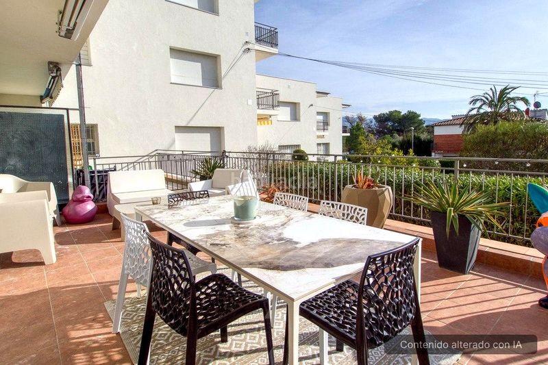 Foto 2159e514-04ef-4114-a1c5-57f3f30fd8db. Planta baixa amb aparcament a Nord Roses