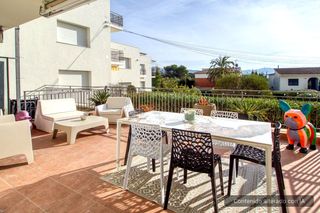Erdgeschoss  De l'eucaliptus. Apartamento con 2 habitaciones y  terraza en roses
