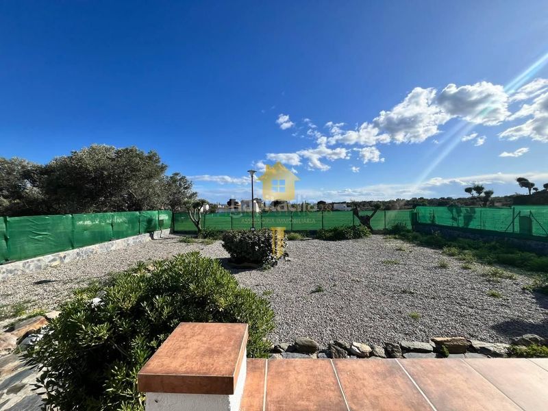 Foto 1b95f08b-14c4-4b80-864e-3395023cd8fe. Casa amb aparcament a Nord Roses