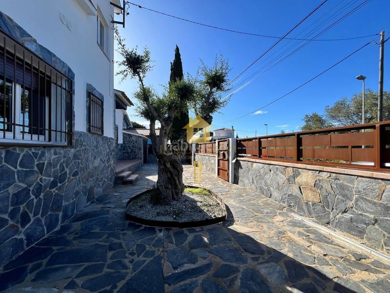 Foto 8dc6ce27-133b-4b32-89df-b477665342f9. Casa amb aparcament a Nord Roses