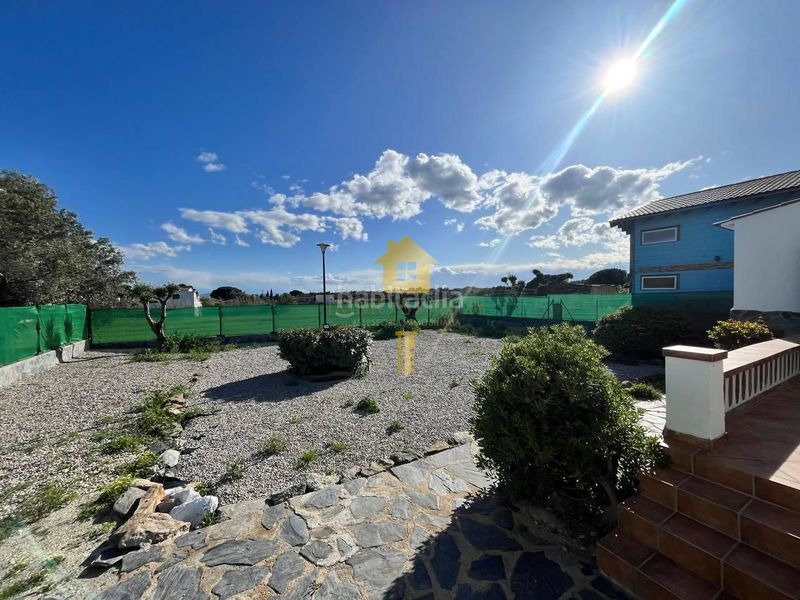 Foto b5f9cc93-ee4c-48ea-a5c1-216b6a481e9f. Casa amb aparcament a Nord Roses