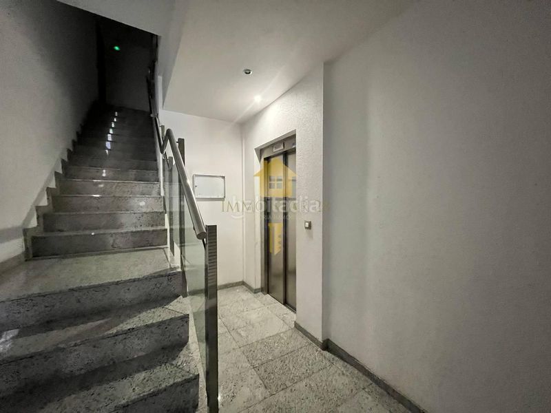 Foto 6fee1e2e-f9d8-4214-bb6e-abb5244f9d7b. Dúplex  en venta 3 habitaciones 2 baños parking incluido en Figueres