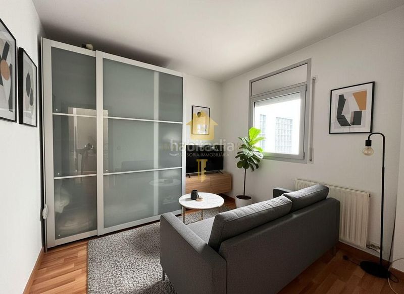 Foto ac3cd1bc-0410-4a6d-8025-48e589329992. Dúplex  en venta 3 habitaciones 2 baños parking incluido en Figueres