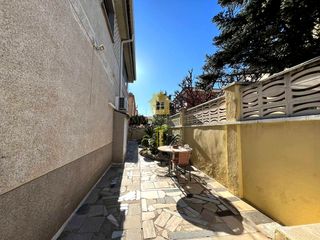 Haus  Carrer josep m de sagarra. Magnifica casa esquinera en vilafant