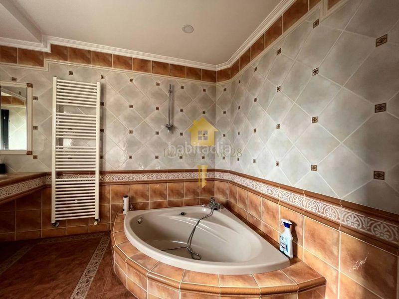 Foto ced1042f-3058-4710-a972-9bd2d424fa54. Casa amb calefacció aparcament a Sant Miquel de Fluvià