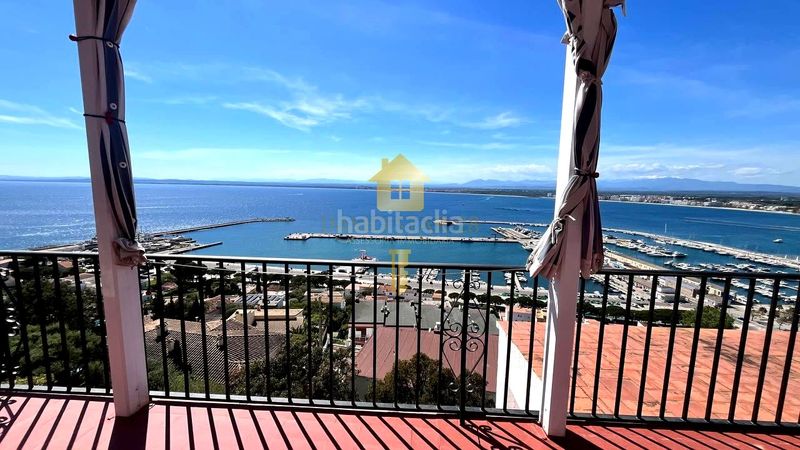Foto 1ff84e36-1700-4fbd-8812-2b902827294a. Pis amb aparcament a Puig Rom-Canyelles-Almadrava Roses