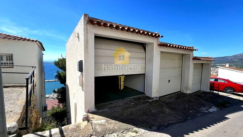 Foto 3bd2b89d-a1ba-4080-bdc6-7d6ce19ecdd8. Pis amb aparcament a Puig Rom-Canyelles-Almadrava Roses