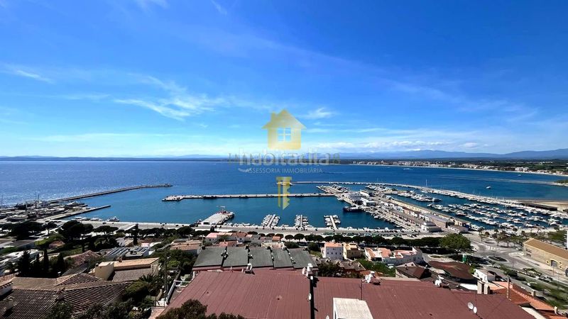 Foto 8db873a6-42dd-4950-946b-bc0986e284cc. Pis amb aparcament a Puig Rom-Canyelles-Almadrava Roses