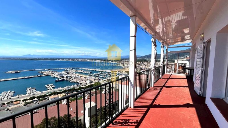 Foto ca23e344-4790-4382-8e03-3670ceeb5480. Pis amb aparcament a Puig Rom-Canyelles-Almadrava Roses