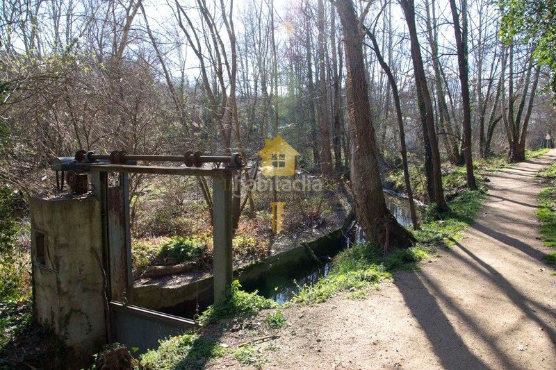 Foto 08bdcbca-c581-406c-bf71-ea4dcacd1304. Masía  en venta gran finca rústica con edificaciones tradicionales y amplio terreno agrícola y forestal en Olot