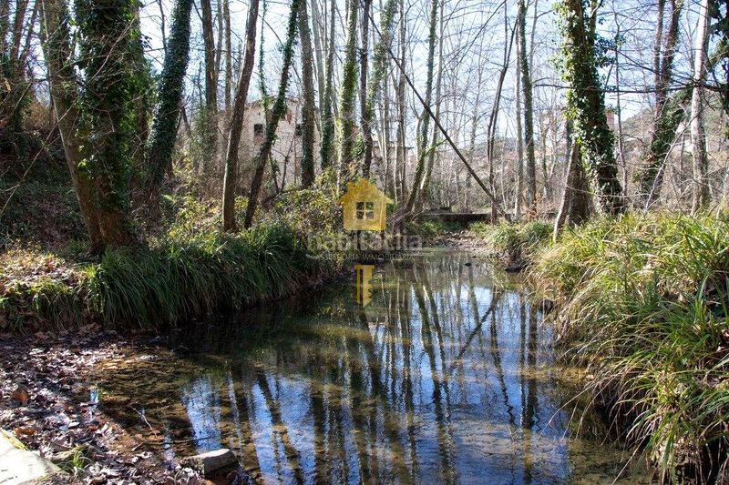 Foto 4aeebef3-b49d-4994-9f06-ab78d234aa63. Masía  en venta gran finca rústica con edificaciones tradicionales y amplio terreno agrícola y forestal en Olot