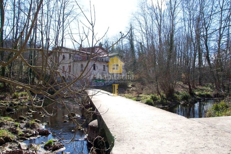 Foto 9017355b-7ca4-48ed-95f9-7a11895e356e. Masía  en venta gran finca rústica con edificaciones tradicionales y amplio terreno agrícola y forestal en Olot