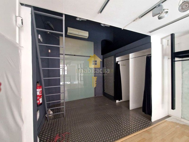 Foto f7199c26-8144-4c54-b5b4-7ef271023ad4. Lloguer local comercial a Centre Figueres
