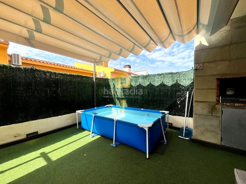 Foto 7c15810f-7782-4374-81dd-cf122b0722f3. Casa adossada amb calefacció piscina a Palau-saverdera